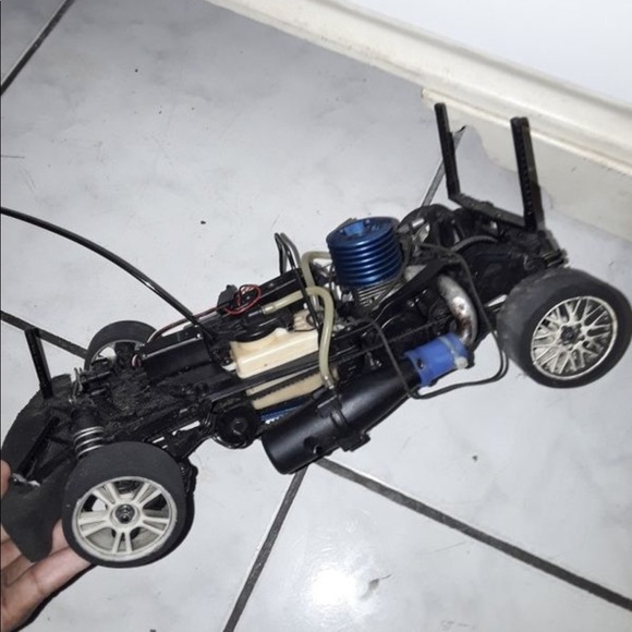 Rcar - Picture 3 of 4